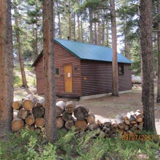 Pole Creek Cabin - Bighorn National Forest